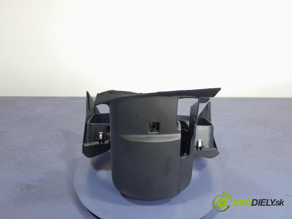 Nissan Qashqai 2023 kryt Plast: Interiéry: 484706UN1C