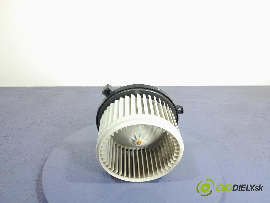 Nissan Qashqai 2023 ventilátor Vzduch: 272V06LE0B