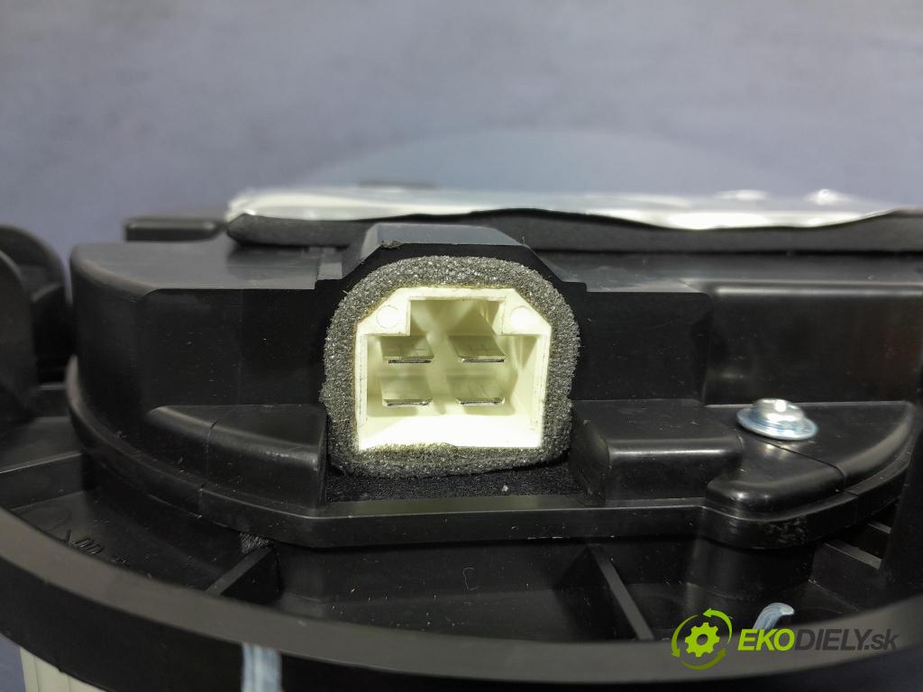 Nissan Qashqai 2023 ventilátor Vzduch: 272V06LE0B