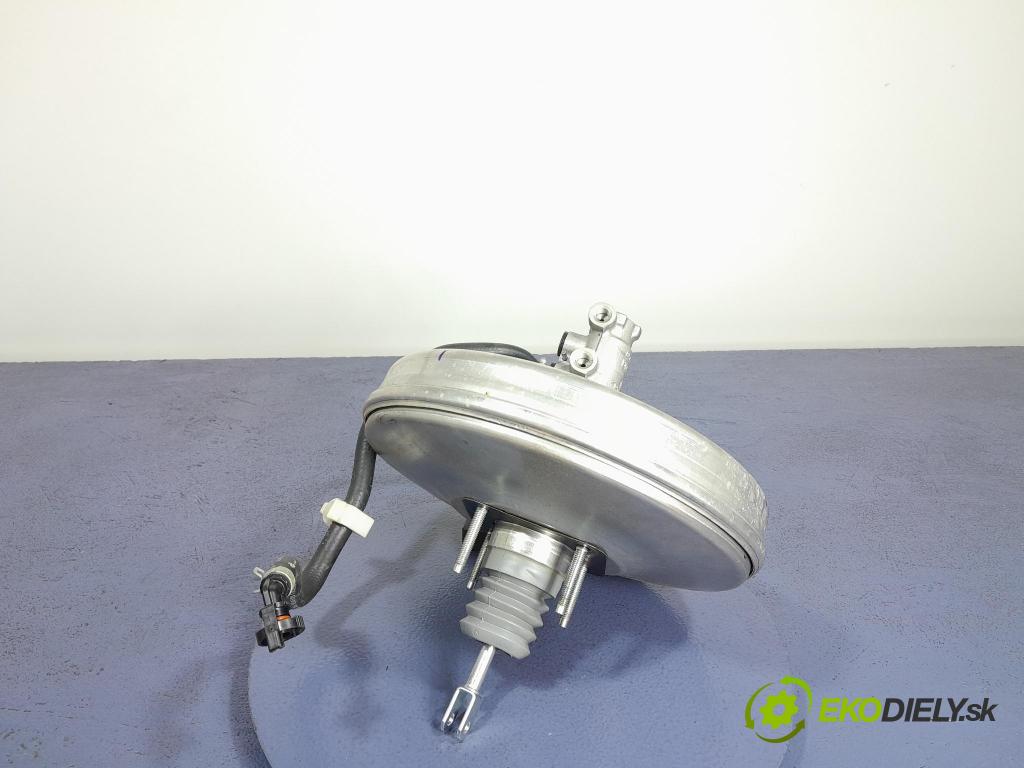 Nissan Qashqai 2023 servo Brzdy: 460076RN0E