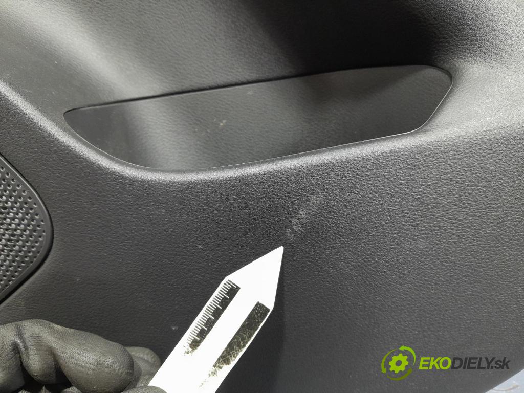 Nissan Qashqai 2023 Tapacír: dveře Zad: Práva: 829A06UA1A