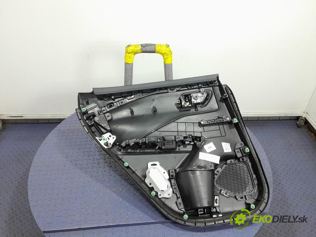 Nissan Qashqai 2023 Tapacír: dveře Zad: Práva: 829A06UA1A