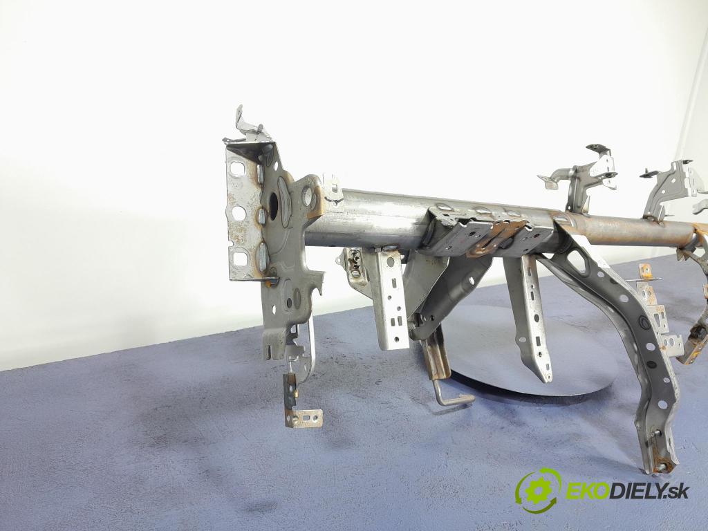 Nissan Qashqai 2023 kokpit,přistrojova deska 678706UU0A