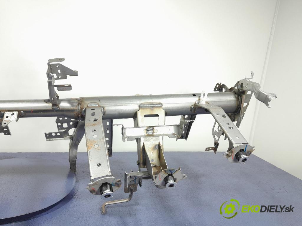 Nissan Qashqai 2023 kokpit,přistrojova deska 678706UU0A