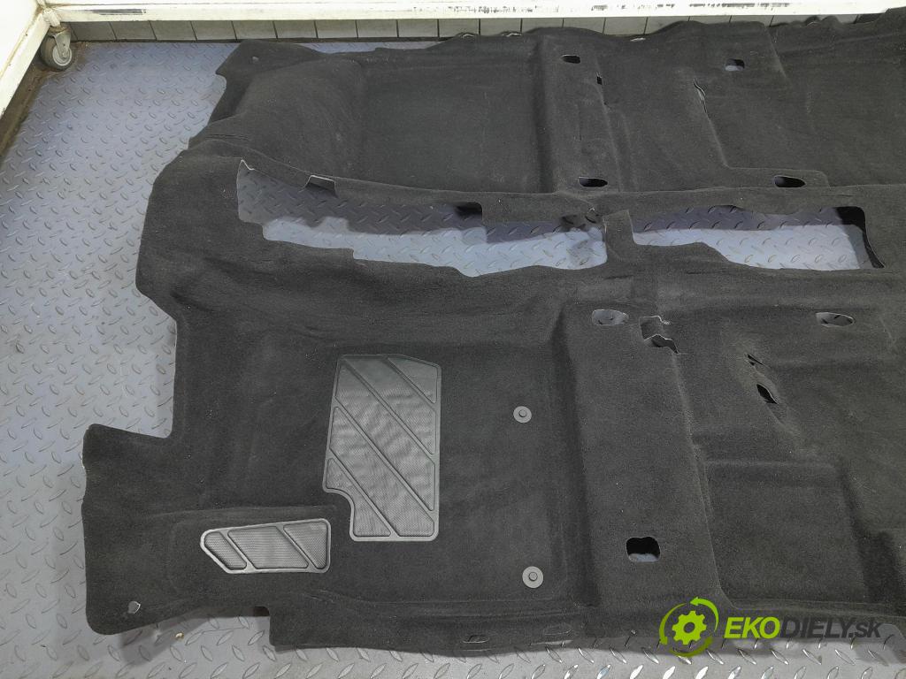 Nissan Qashqai 2023 koberec do auta 749026UE0C