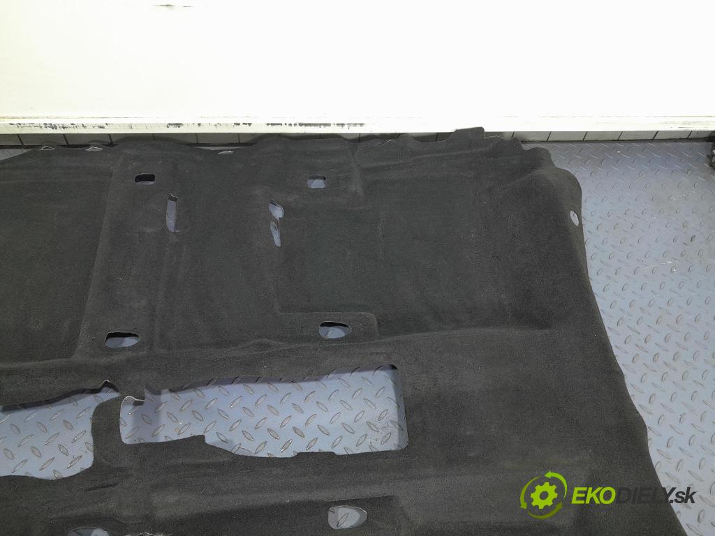 Nissan Qashqai 2023 koberec do auta 749026UE0C