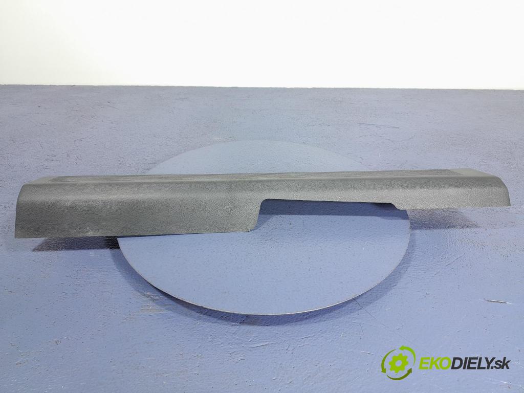 Nissan Qashqai 2023 kryt Plast: Interiéry: 769B4-6UA2A