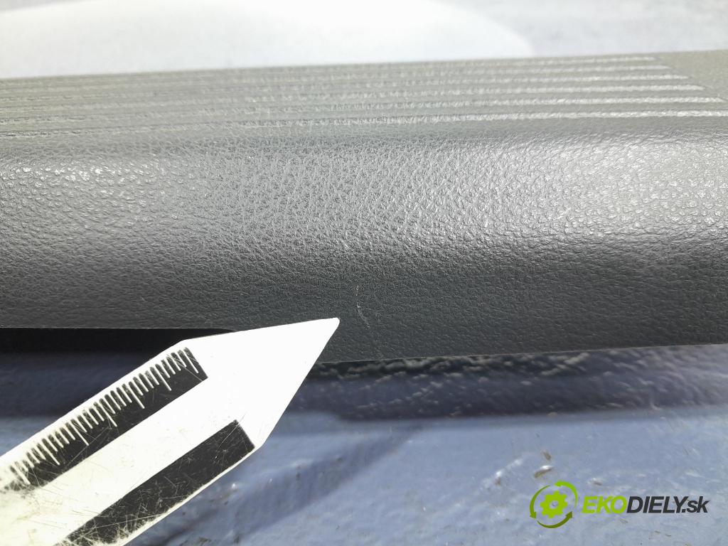 Nissan Qashqai 2023 kryt Plast: Interiéry: 769B4-6UA2A