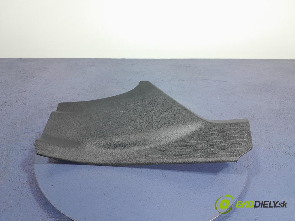 Nissan Qashqai 2023 kryt Plast: Interiéry: 769B6-6UA0A