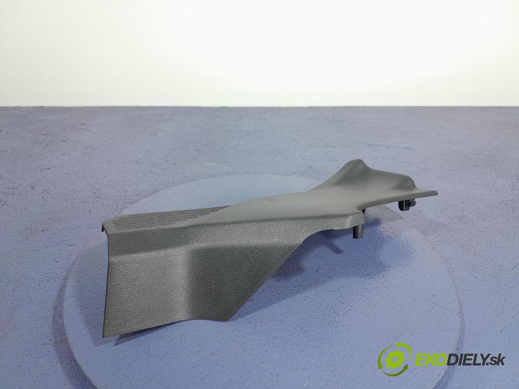 Nissan Qashqai 2023 kryt Plast: Interiéry: 769B6-6UA0A