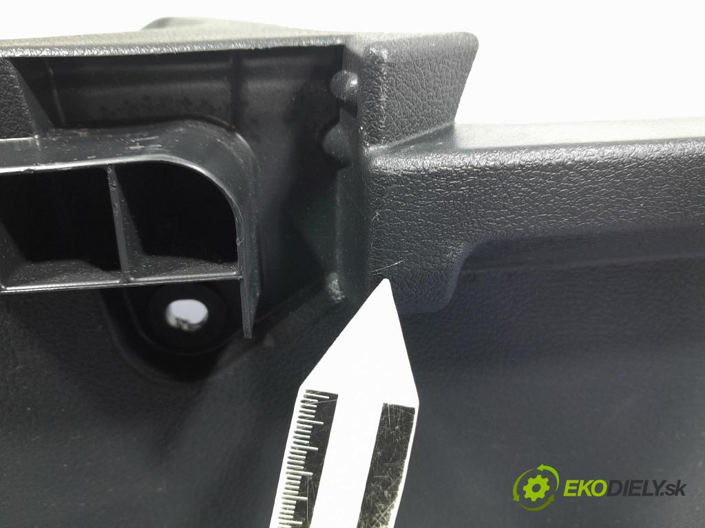 Nissan Qashqai 2023 kryt Plast: Interiéry: 84941-6UA0A