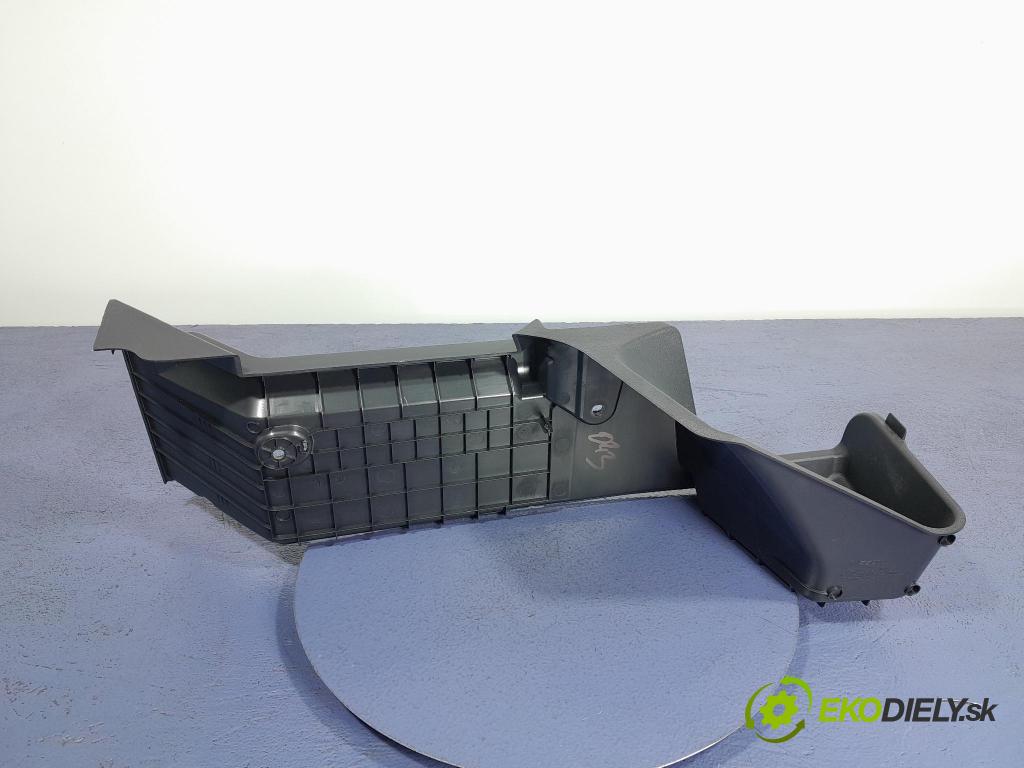 Nissan Qashqai 2023 kryt Plast: Interiéry: 84941-6UA0A