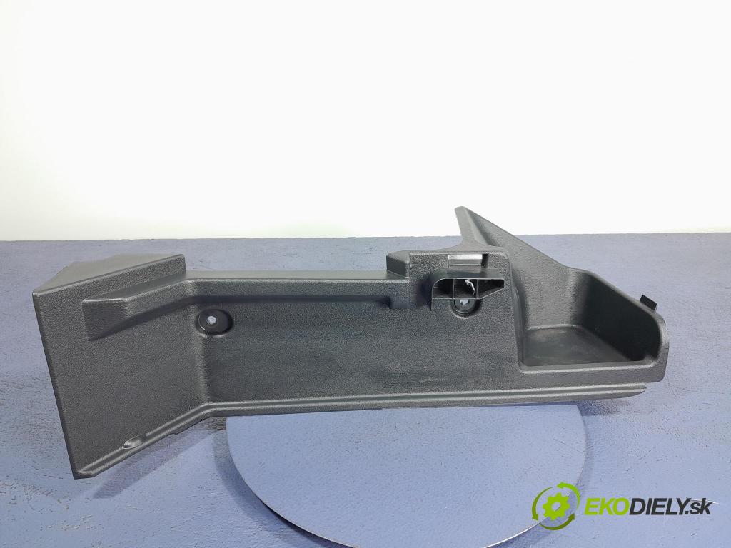 Nissan Qashqai 2023 kryt Plast: Interiéry: 84940-6UA0A