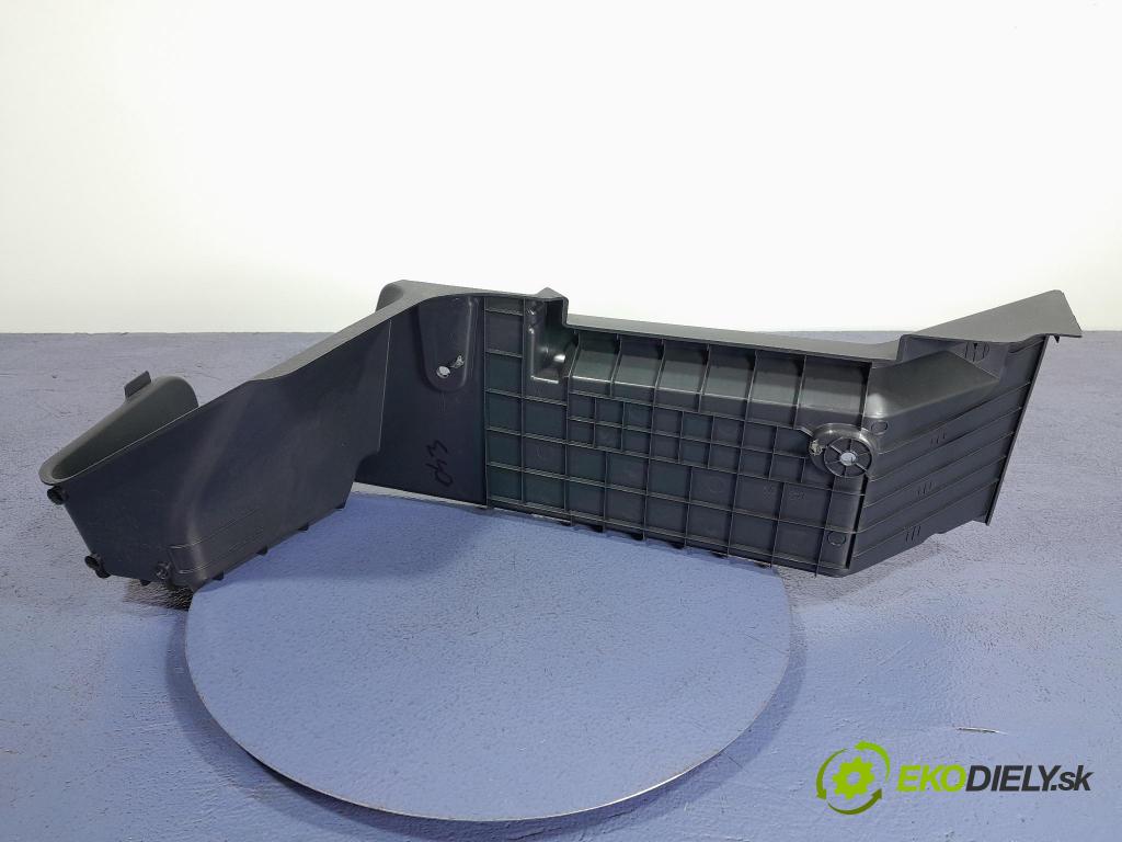 Nissan Qashqai 2023 kryt Plast: Interiéry: 84940-6UA0A