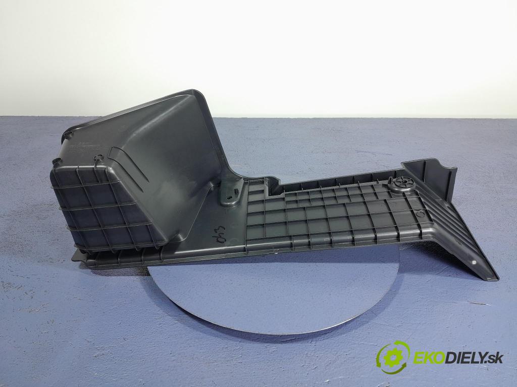 Nissan Qashqai 2023 kryt Plast: Interiéry: 84940-6UA0A