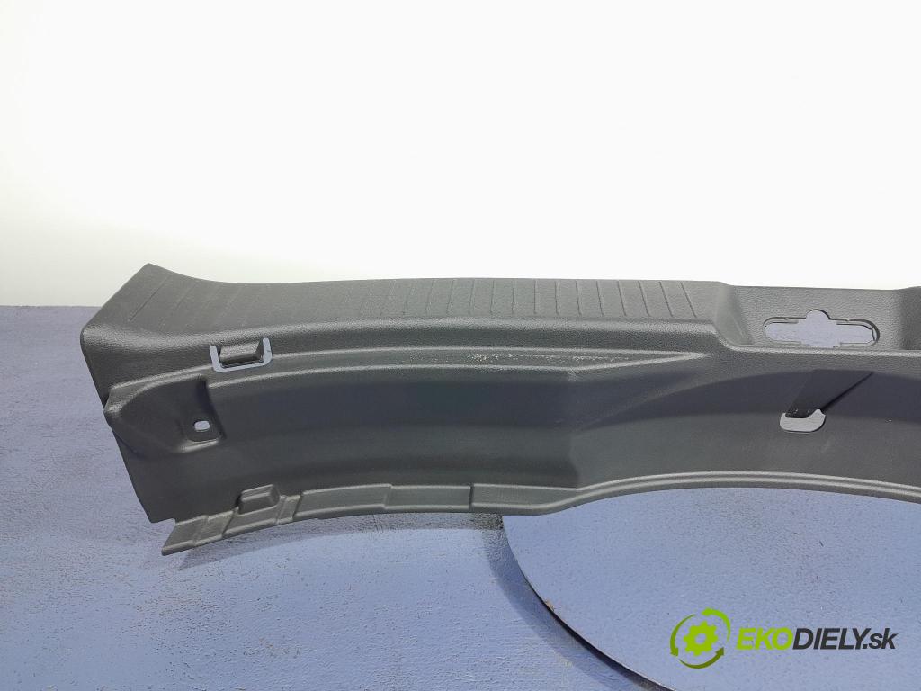 Nissan Qashqai 2023 lišta kufr 84992-6UA0A