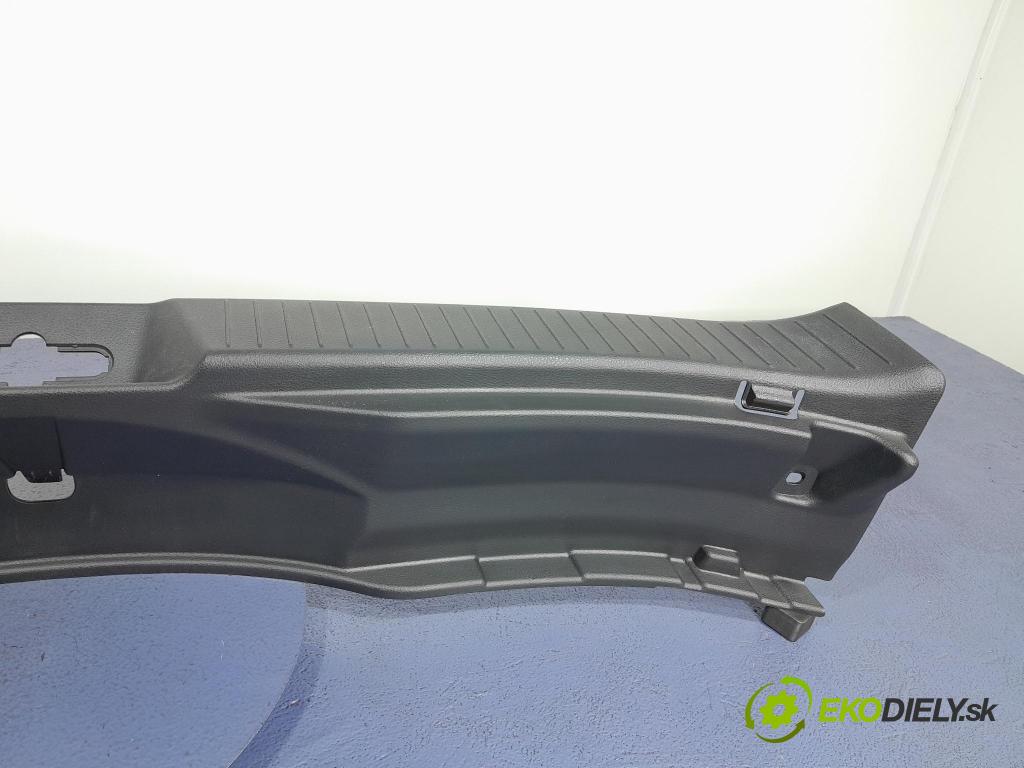 Nissan Qashqai 2023 lišta kufr 84992-6UA0A