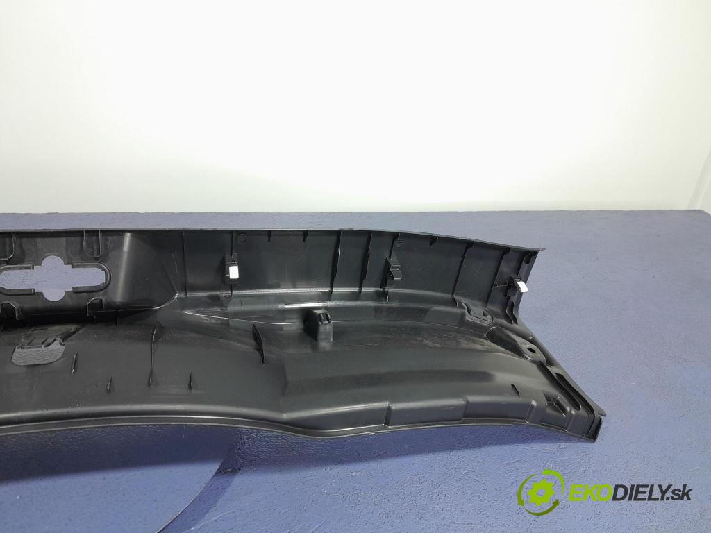 Nissan Qashqai 2023 lišta kufr 84992-6UA0A