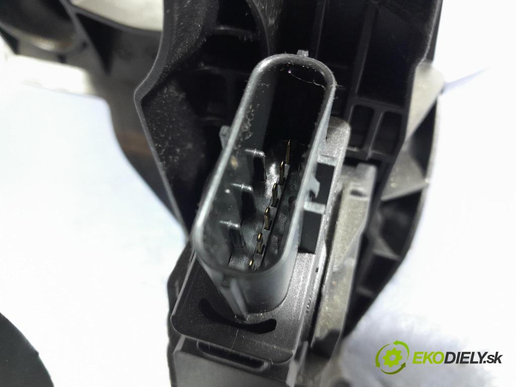Skoda Kodiaq 2018 pedály 5Q1723058BR