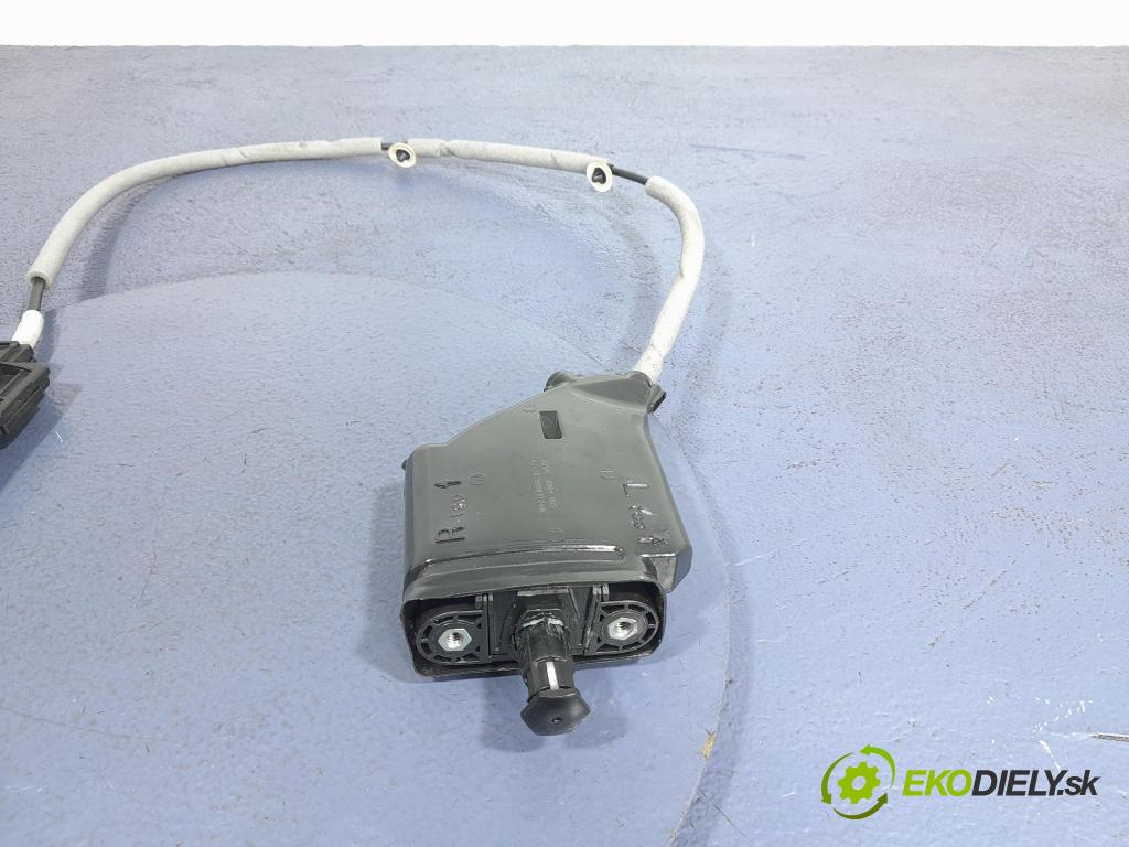 Skoda Kodiaq 2018 Stop dveře 565831249E