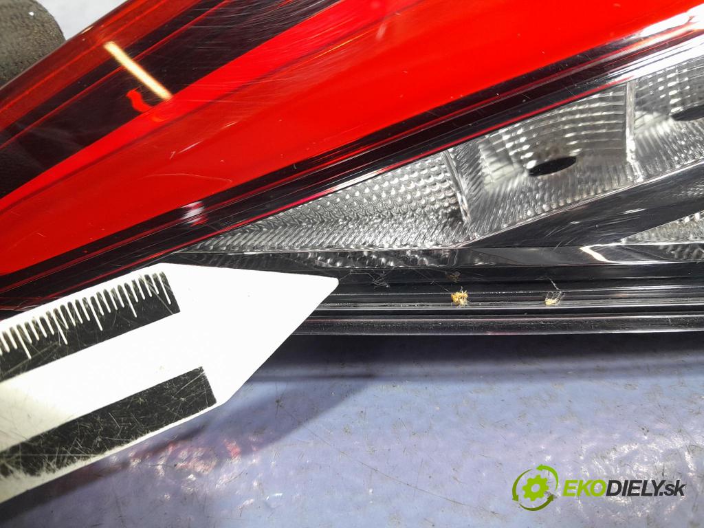 Skoda Kodiaq 2018 světlo Zad: Práva: Uvnitř 565945308B