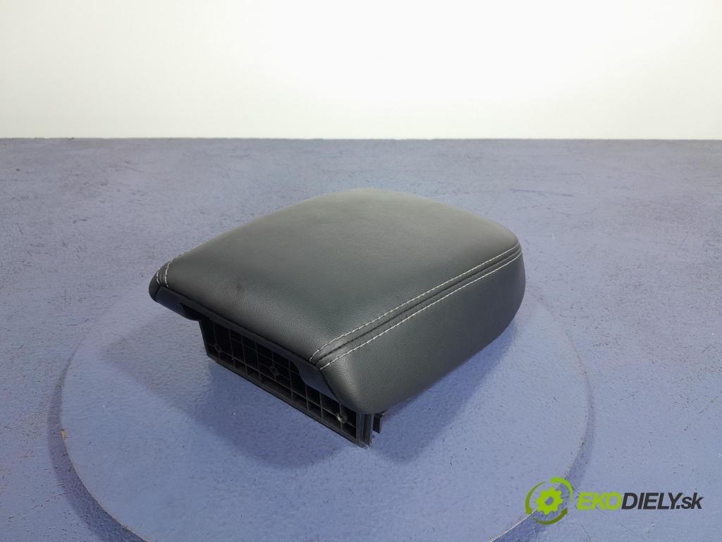 Nissan Qashqai 2023 loketní opěrka 969206UN0A
