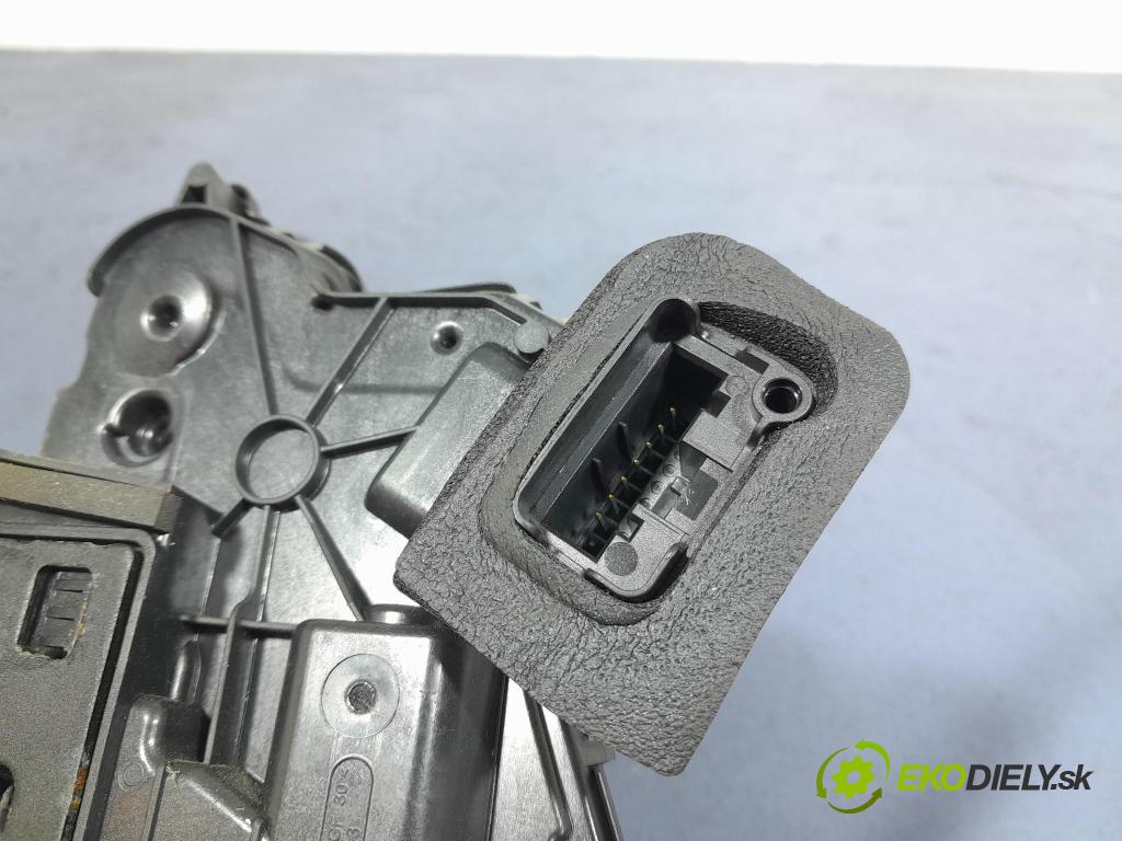 Skoda Kodiaq 2018 zámek dveře před Levý: 5TB837015