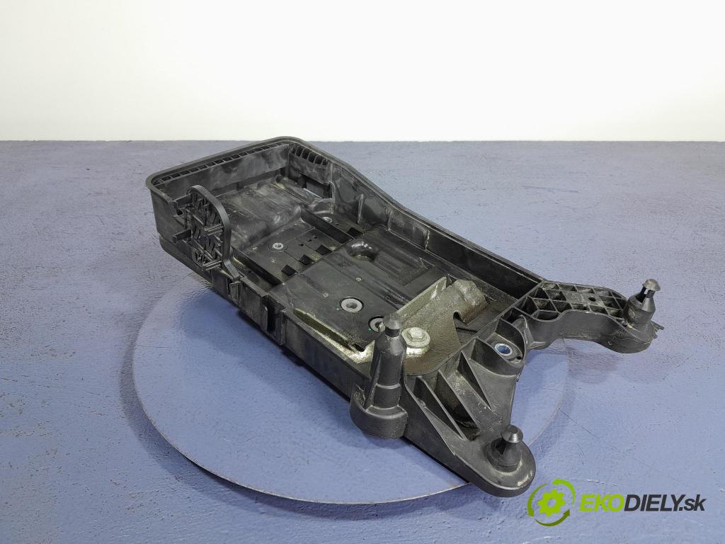 Skoda Kodiaq 2018 Základ: Akumulatora: 5QF915325B