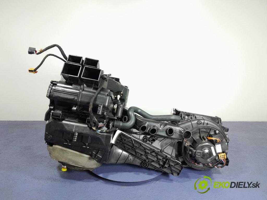 Vw Passat 2012 radiátor 3C1829003FS