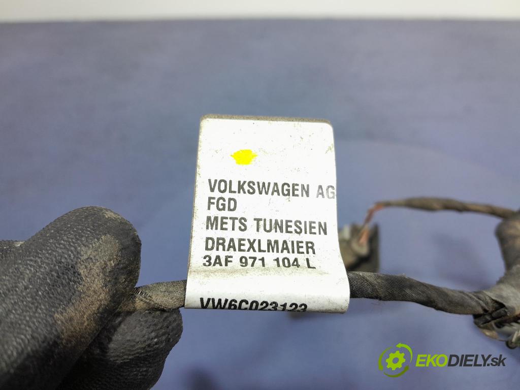 Vw Passat 2012 instalace Elektrický: 3AF971104L