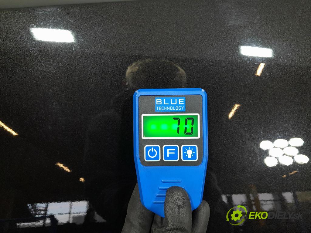 Nissan Qashqai 2023 dveře Zad: Vlevo, odjet:
