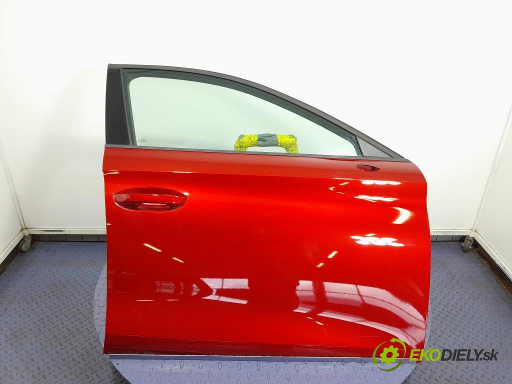 Seat Leon 2021 dveře před prave