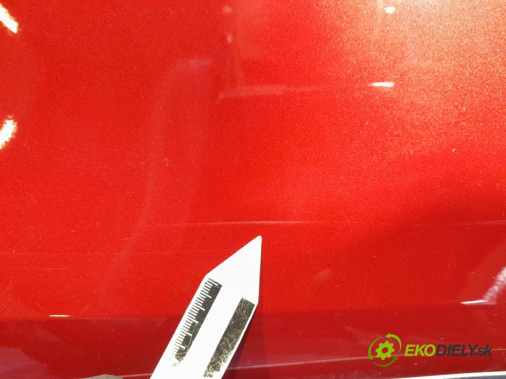 Seat Leon 2021 dveře před prave
