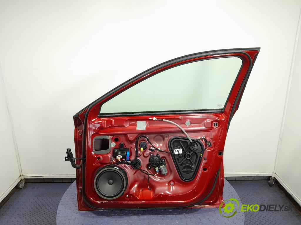 Seat Leon 2021 dveře před prave 