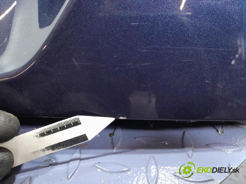 Vw Passat 2012 zadní dveře kufra: kufr