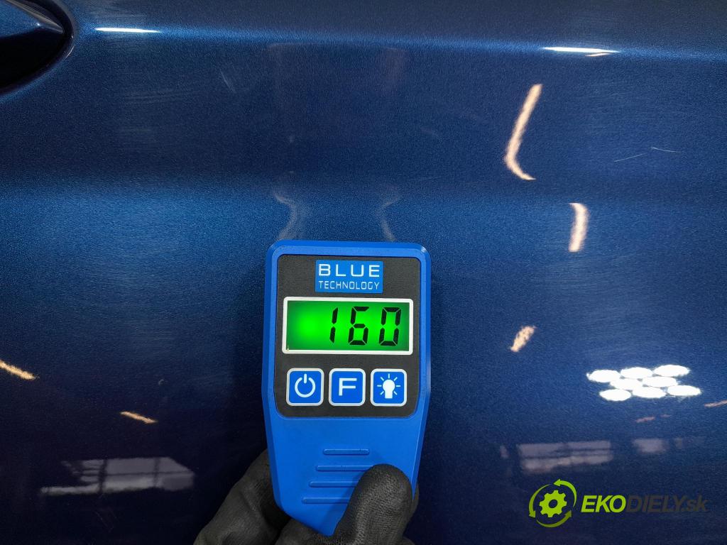Bmw X4 2022 dveře před prave
