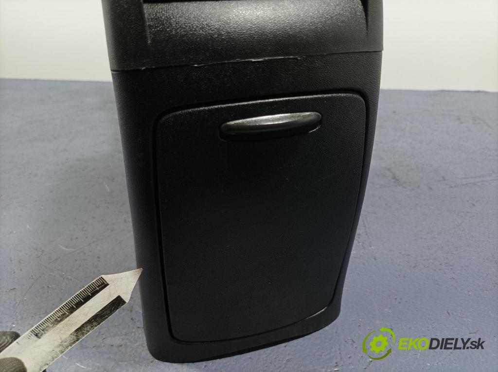 Kia Ceed 2010 loketní opěrka 1296687