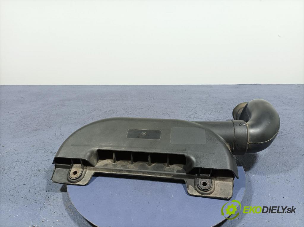Kia Ceed 2010 Vstup: Vzduch: 28212-1H110