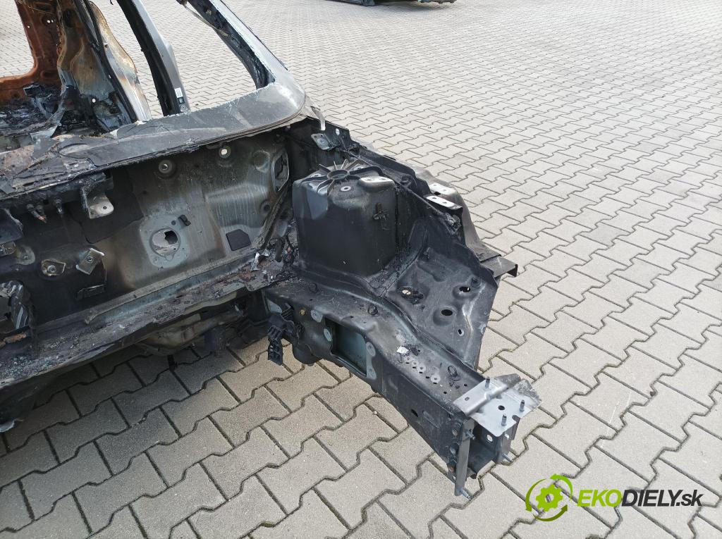 Land rover Range rover 2024 štvrťka ľavá 