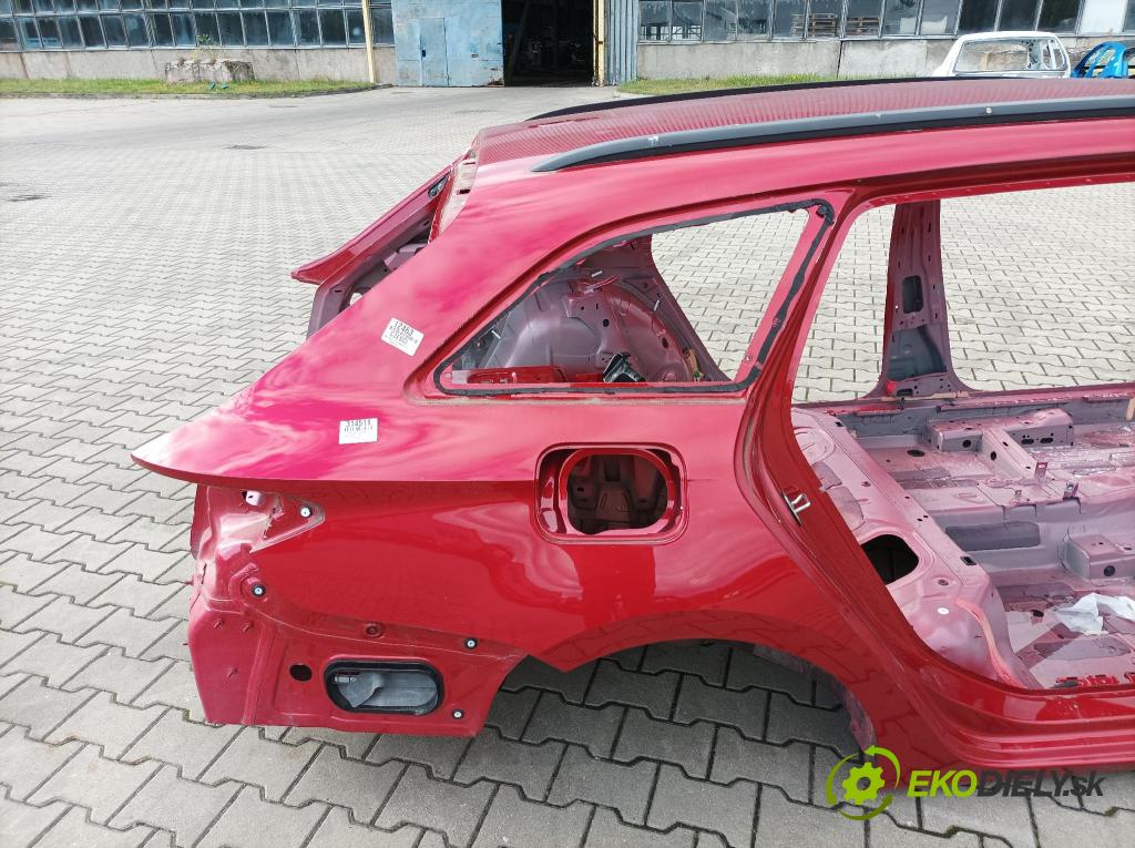 Seat Leon 2021 blatník zad v pravo: