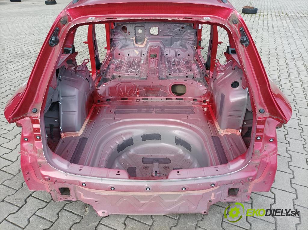 Seat Leon 2021 blatník zad v pravo: 