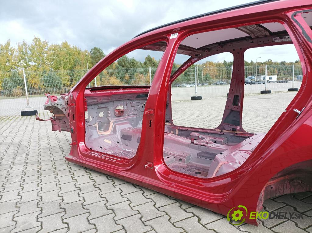 Seat Leon 2021 Práh: Vľavo:
