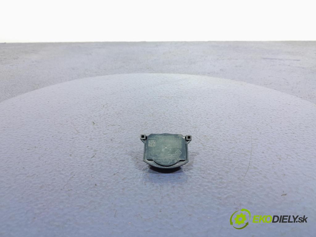 Land rover Range rover 2024 snímač Tlak Pneumatiky: M8E2-1A159-AA