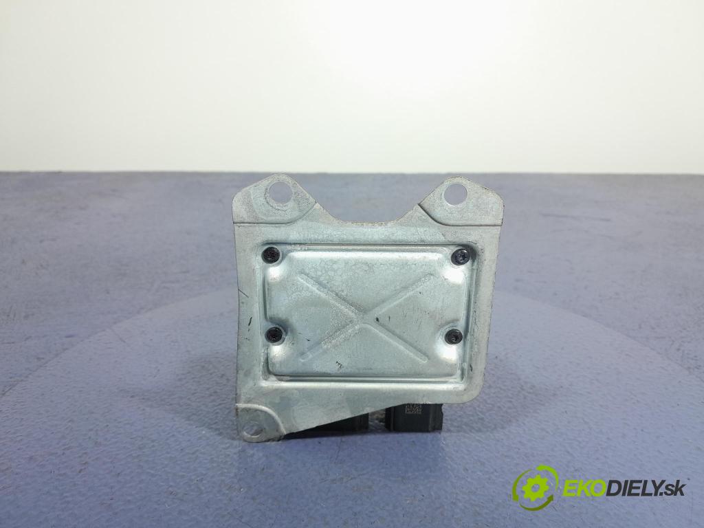 Land rover Range rover 2024 řídící jednotka SRS x R8E2-14D374-AA