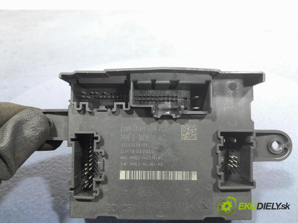 Land rover Range rover 2024 řídící jednotka M8E2-14D618-AC