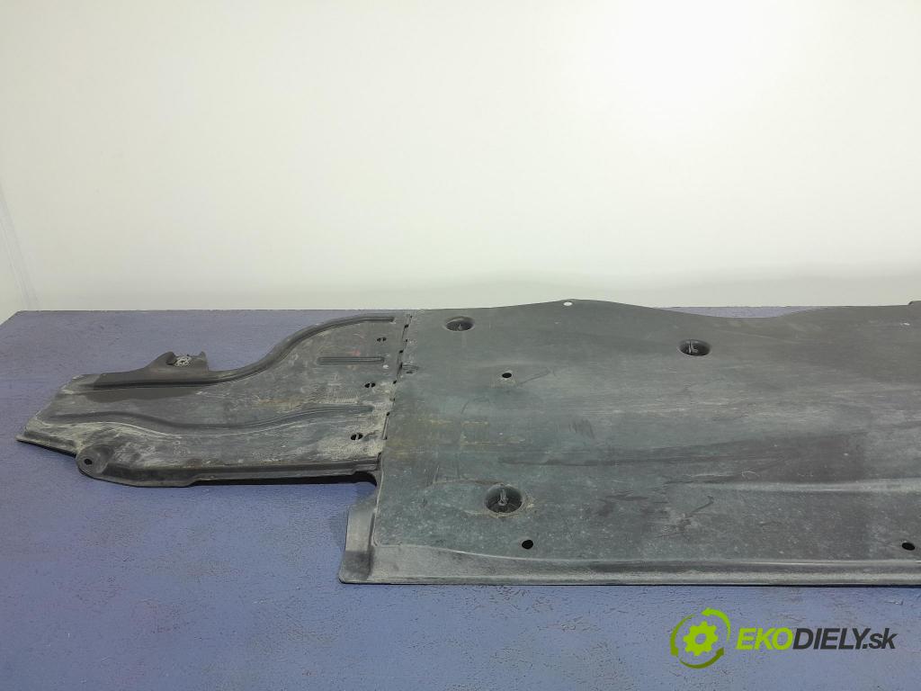 Seat Leon 2021 kryt Plast: podvozek: 5WA825201E