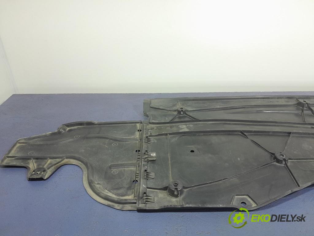 Seat Leon 2021 kryt Plast: podvozek: 5WA825201E