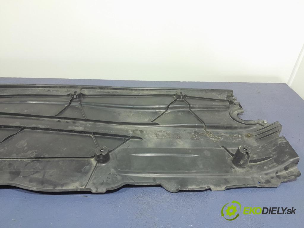Seat Leon 2021 kryt Plast: podvozek: 5WA825201E