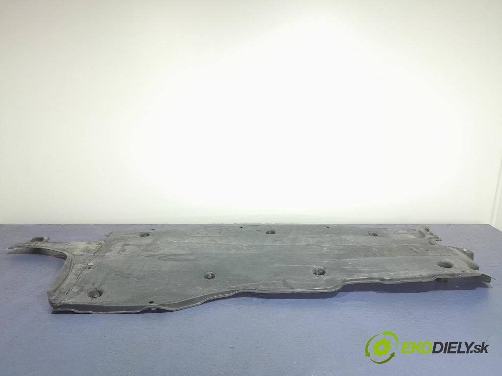 Seat Leon 2021 kryt Plast: podvozek: 5WA825202E