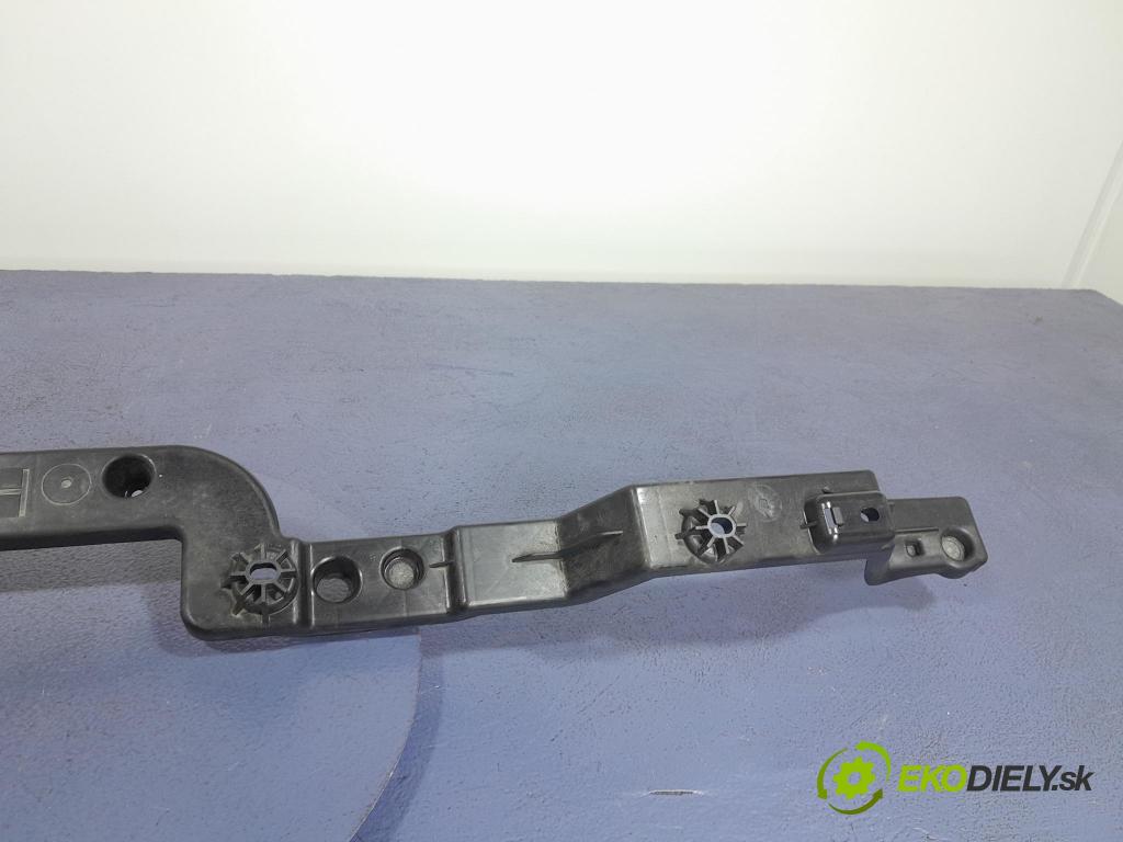 Land rover Range rover 2024 kryt Plast: podvozek: K8D2-113C52-AB